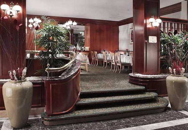 Hotel Renaissance Zurich 5*